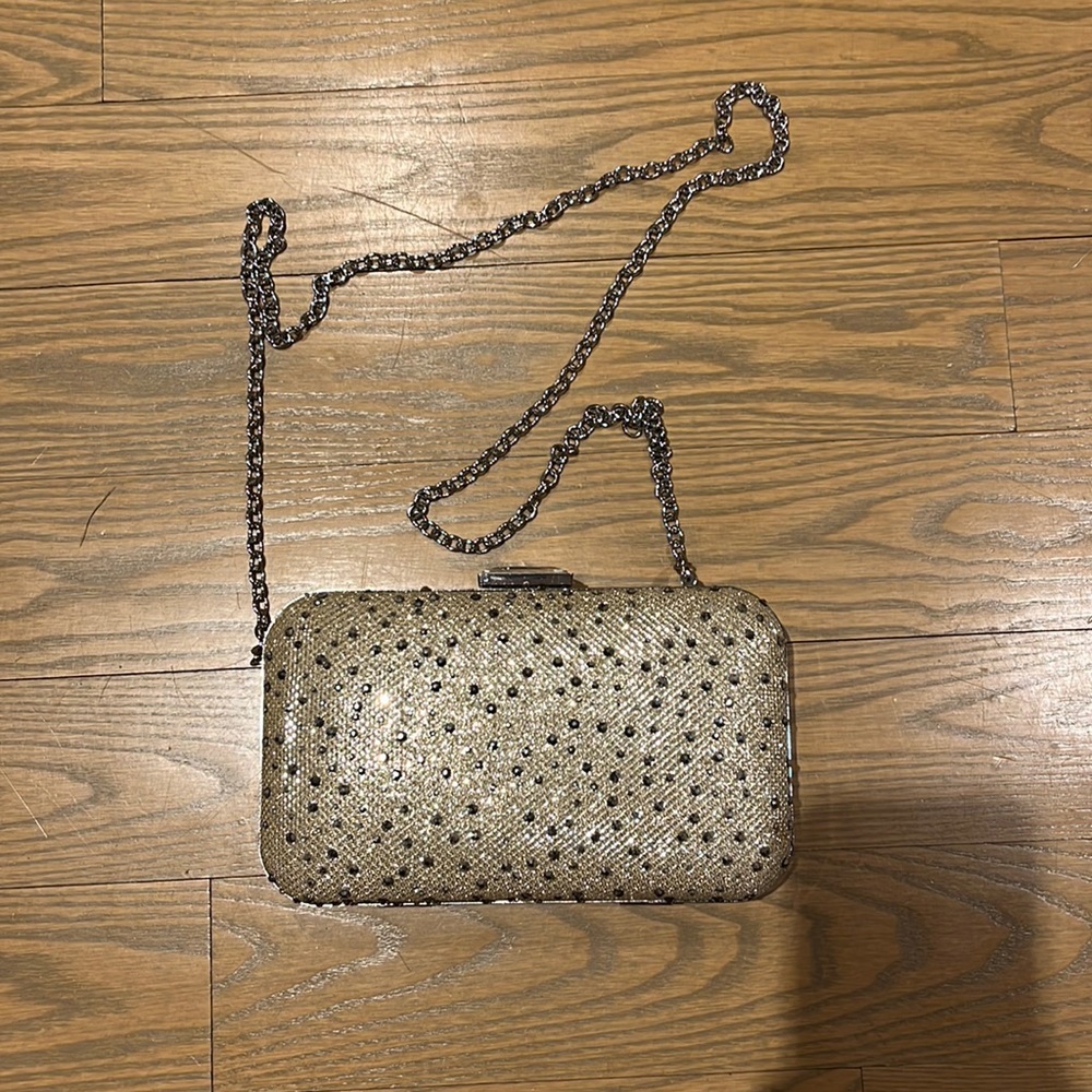 Gold clutch